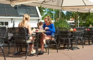 arredi mirhage ristorazione esterno 3